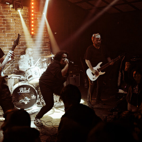 The Last Ones StandingsPhoto : Paul Pasturel